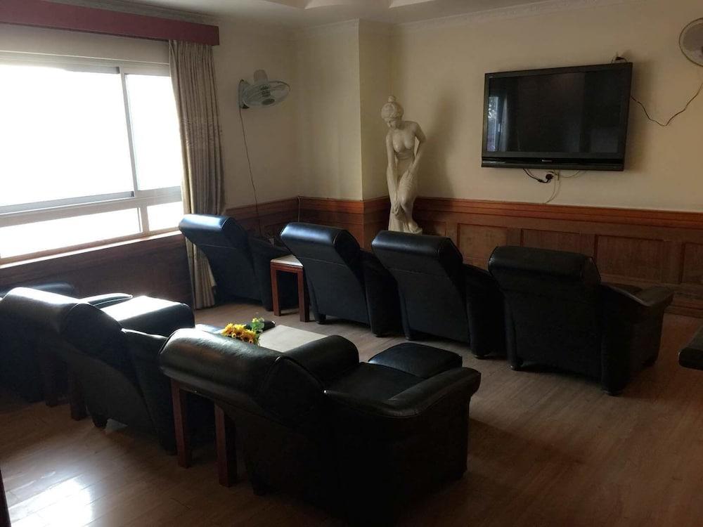 האנוי A25 Hotel - Bach Mai מראה חיצוני תמונה